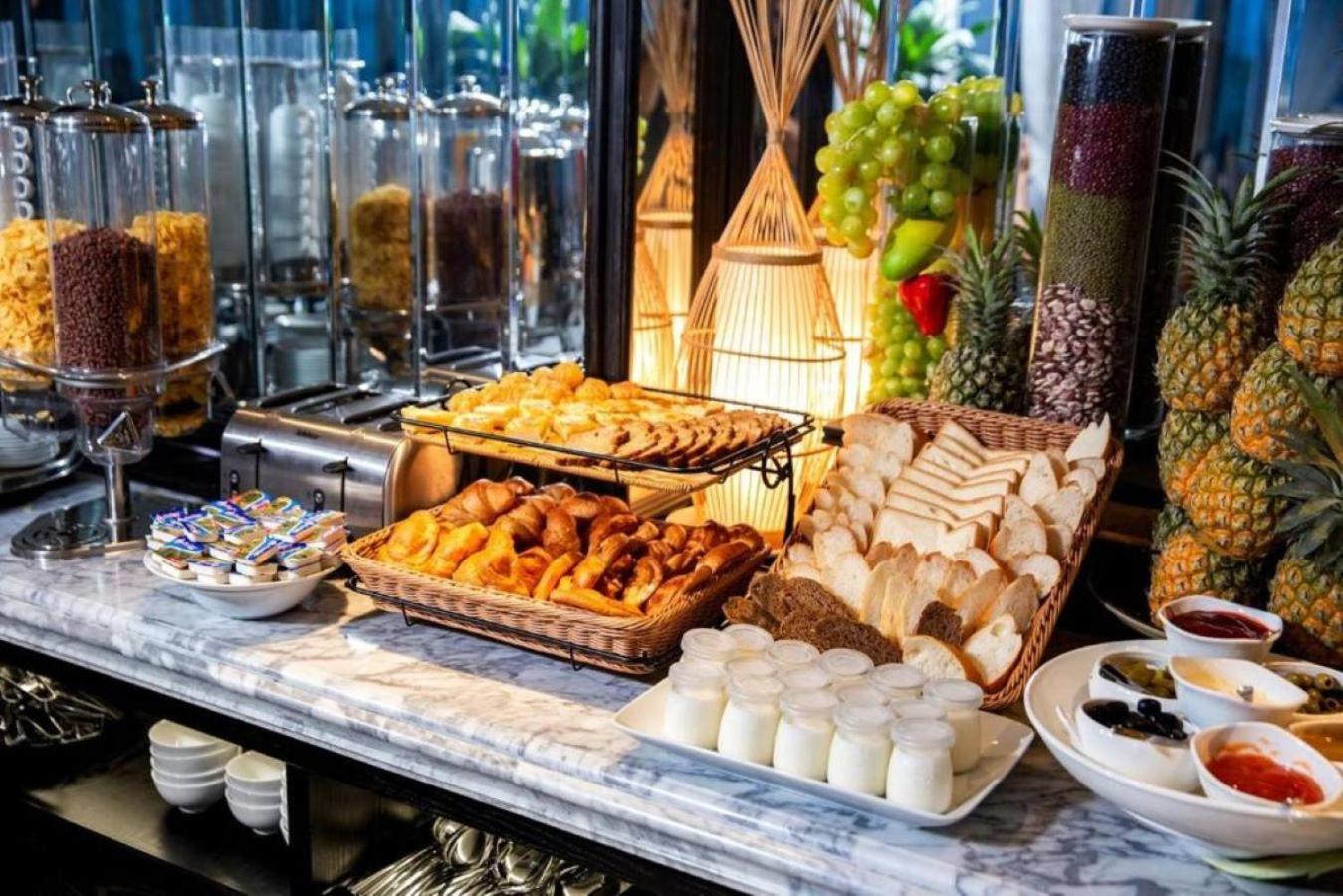 Acoustic Premium Hotel & Spa 河内 外观 照片