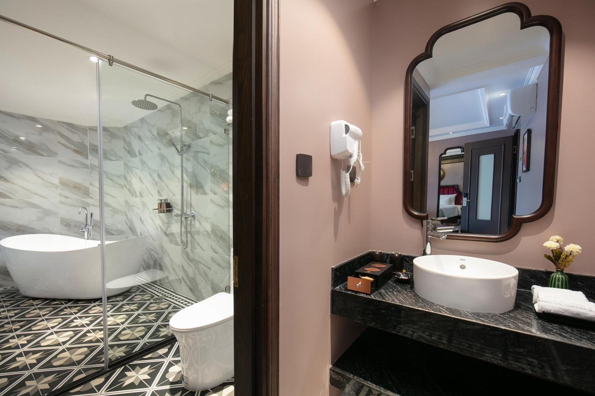 Acoustic Premium Hotel & Spa 河内 外观 照片