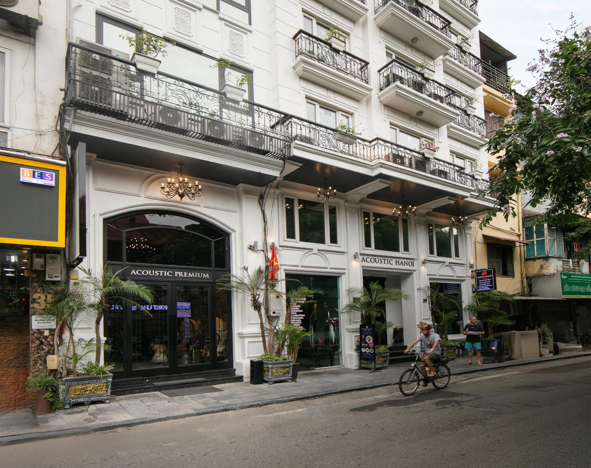 Acoustic Premium Hotel & Spa 河内 外观 照片